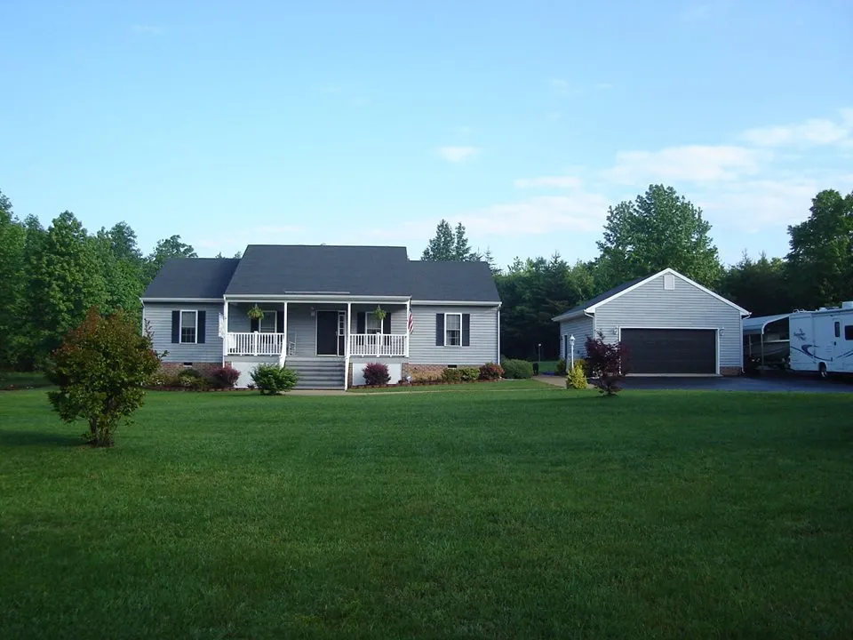 Professional garden landscaping in Midlothian, VA - Greenspace Lawn Care