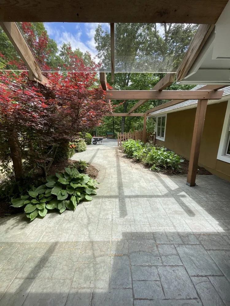 Affordable yard maintenance in Black Mountain, NC - Greenspan Landscaping