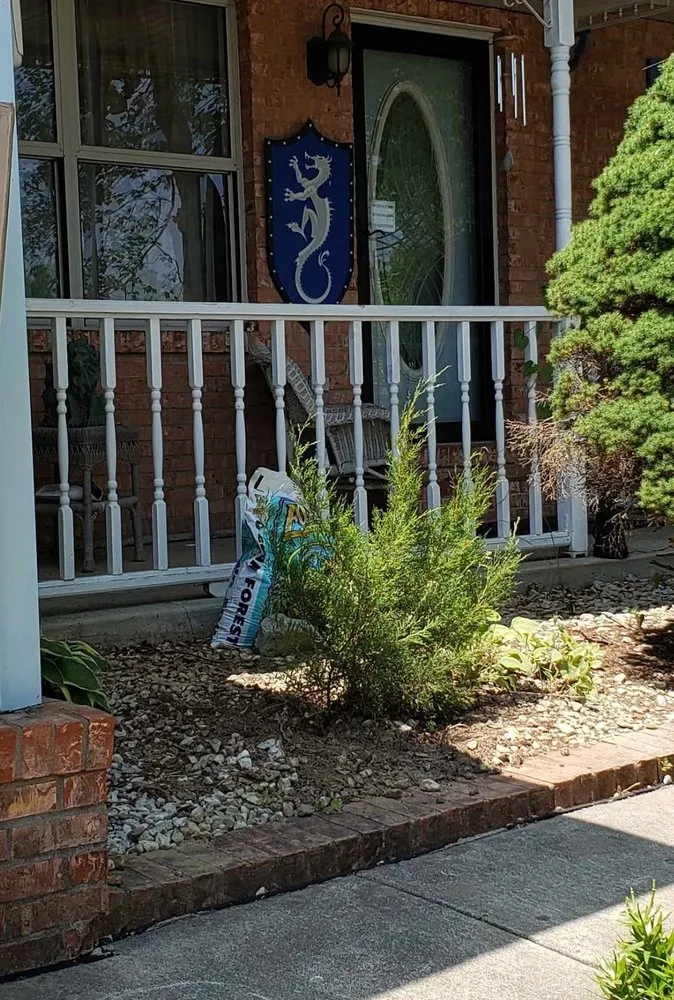 Top-rated yard cleanup service in Glen Carbon, IL - Greenthumb Lawncare & Landscaping