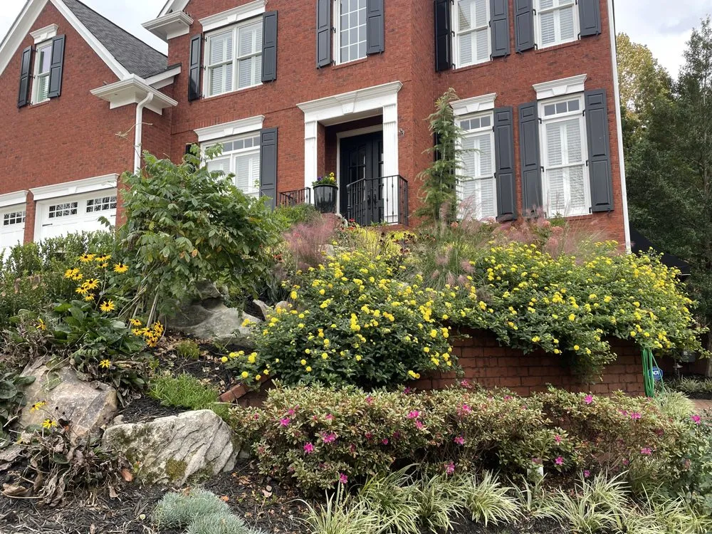 Reliable yard maintenance for residential properties in Marietta, GA by Greentree Landscapes
