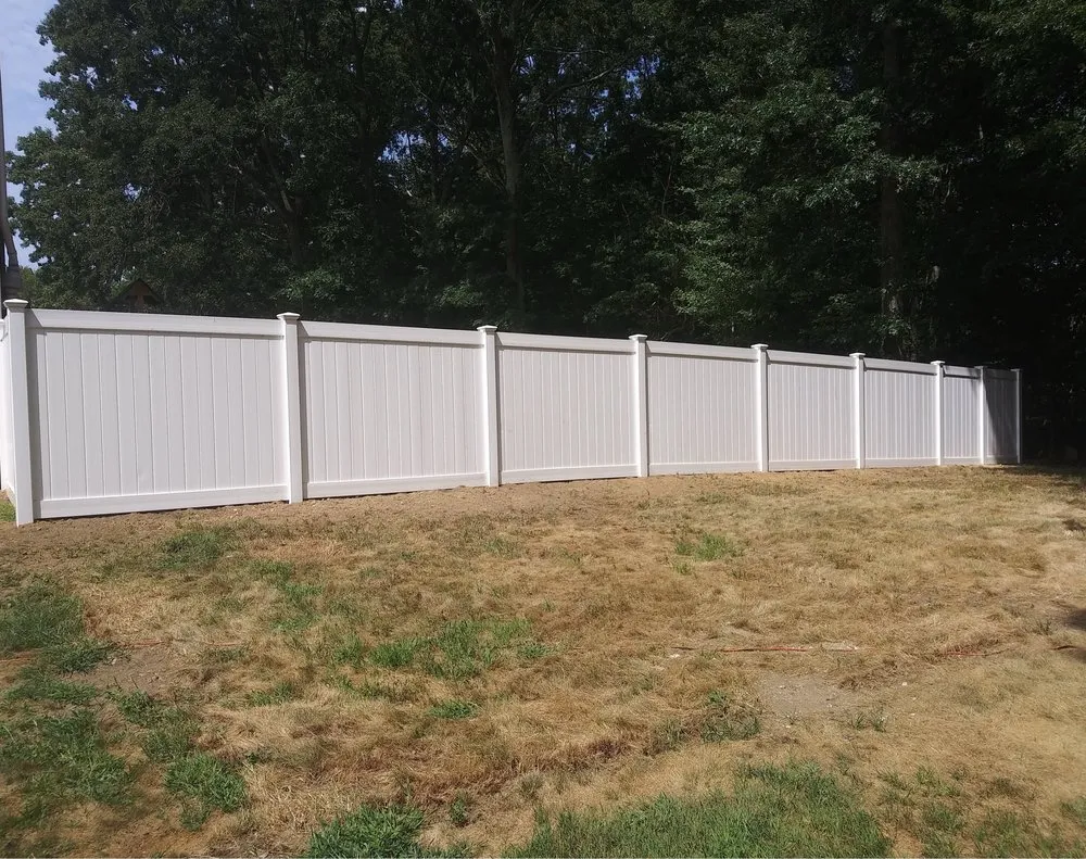 Expert lawn care service experts serving Providence, RI - GreenTree Landscaping