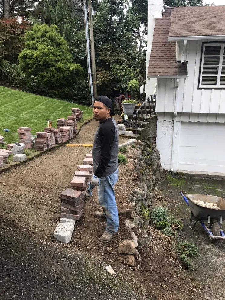 Reliable lawn care service experts serving Bremerton, WA - Greenview general landscaping