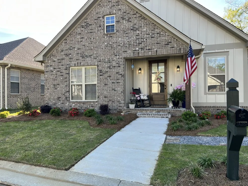 Custom landscape design in Hattiesburg, MS by Greenview Irrigation & Lawn Maintenance