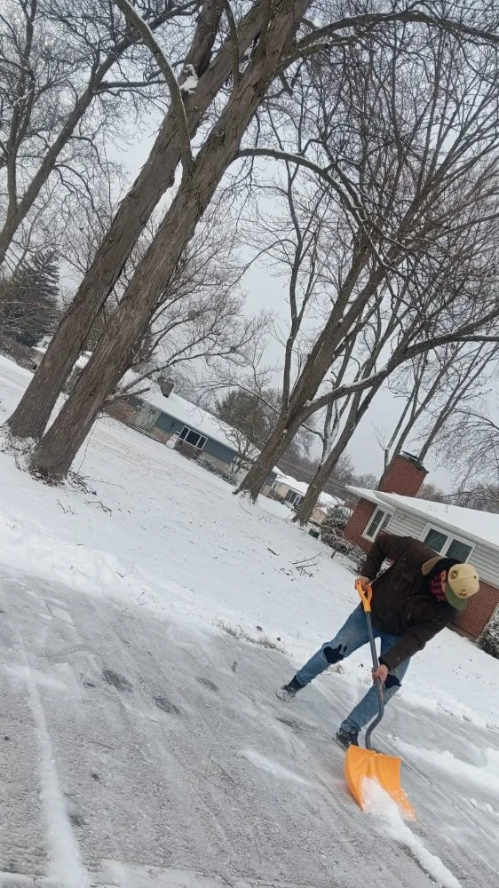 Affordable lawn care service in Columbus, OH by Greenview Landscaping