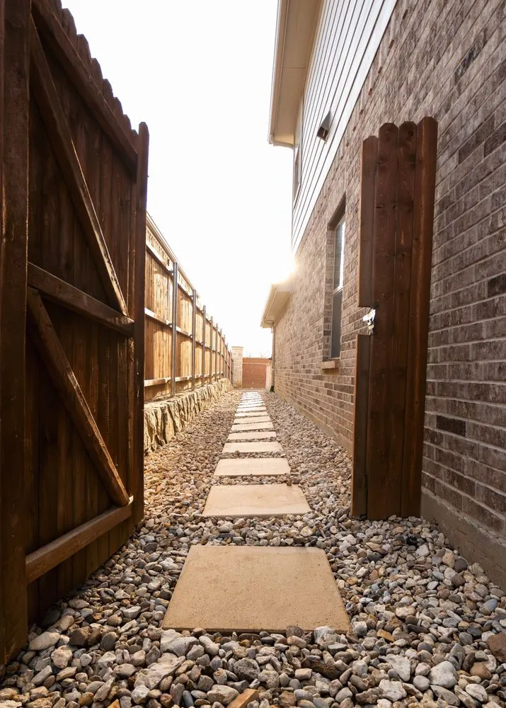 Local yard cleanup service experts serving Fort Worth, TX - Greenview Landscaping