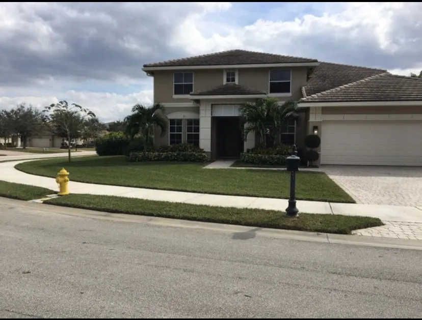 Expert lawn mowing service experts serving Port St. Lucie, FL - GreenView Landscaping Of Florida