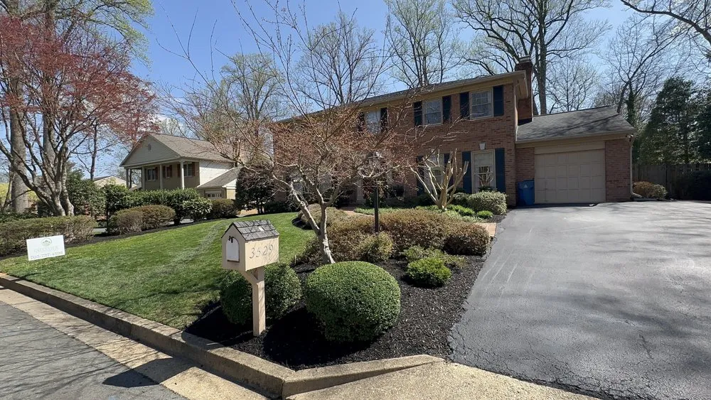 Expert landscaping services in Manassas, VA by Greenview Lawn & Landscaping