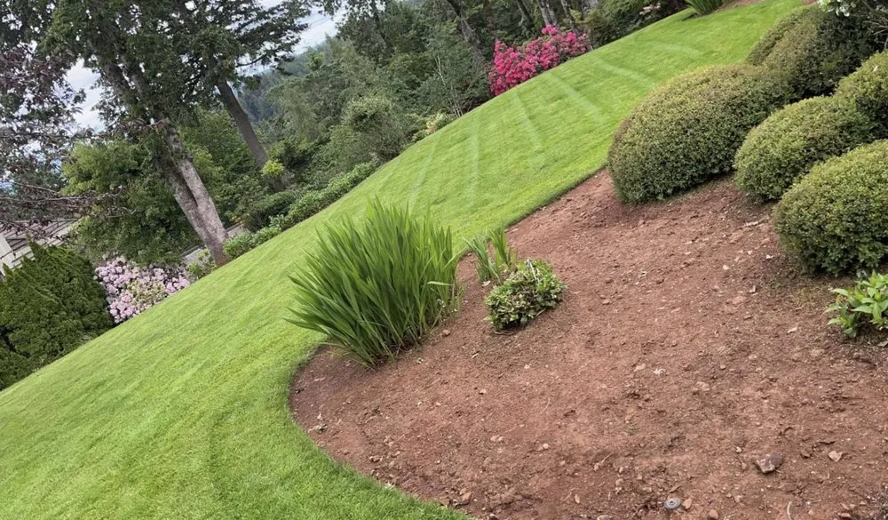 Expert landscape installation in Salem, OR by Greenville Landscape Services