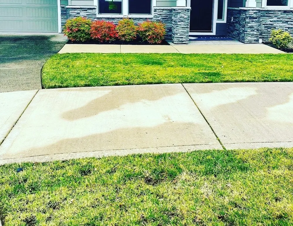 Professional lawn mowing service in Salem, OR by Greenville Landscape Services
