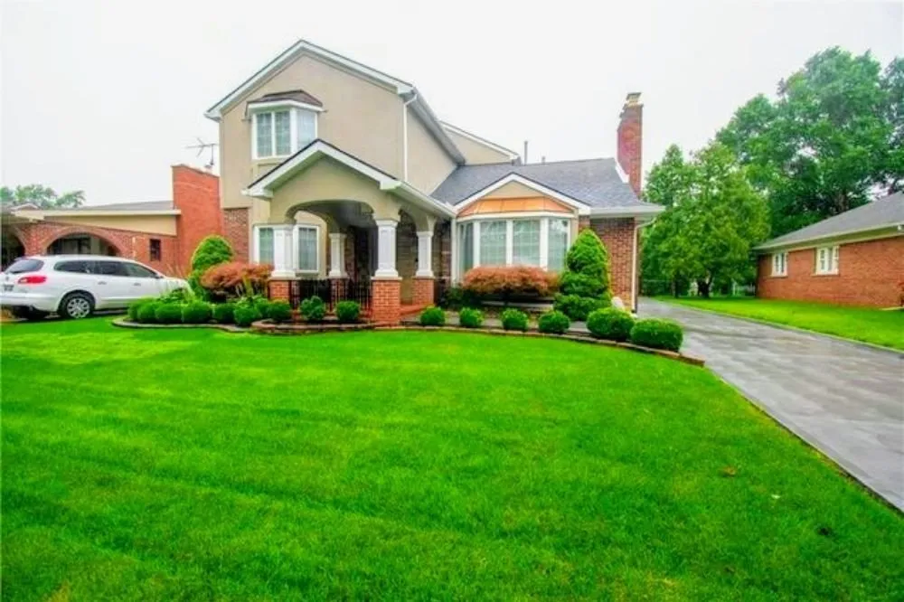 Trusted lawn care service for beautiful yards across Dearborn, MI - Greenville Landscaping