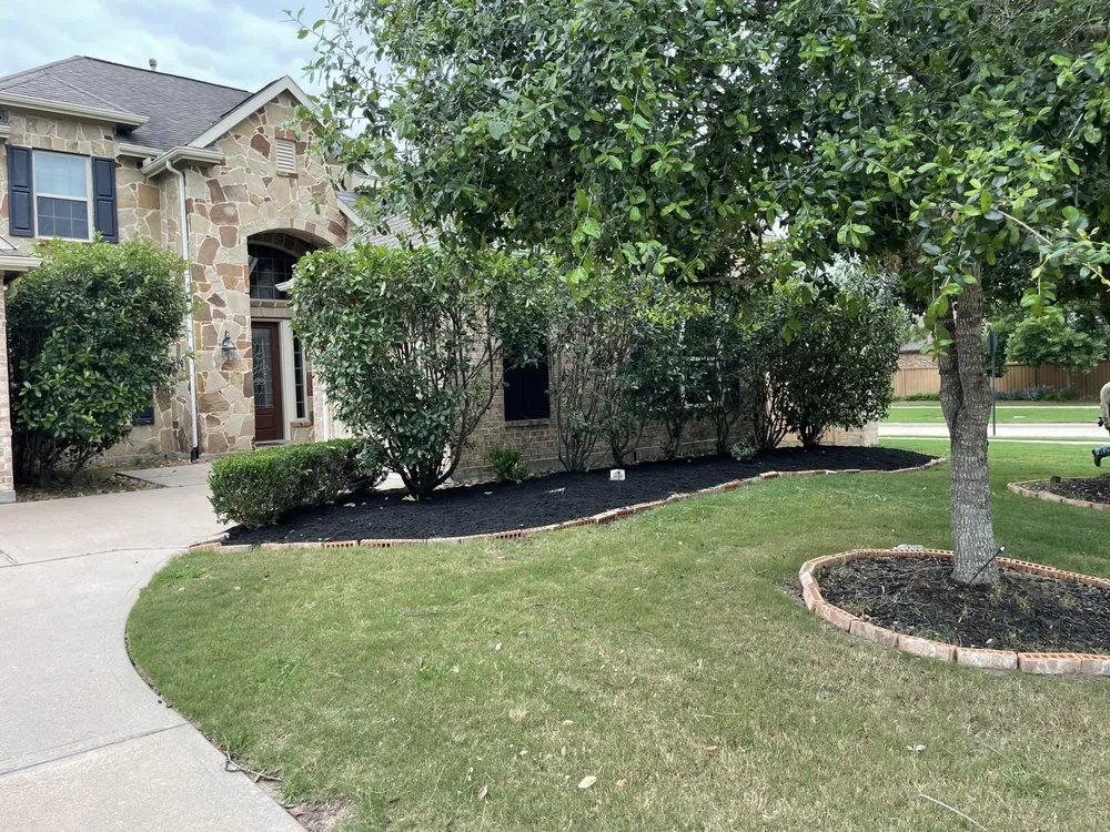 Expert outdoor landscaping in Park Row, TX by Greenwave Landscape and Land Care Service