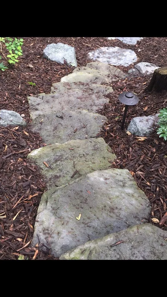 Custom lawn mowing service with custom design in Snohomish, WA by Greenway Landscape Design & Service