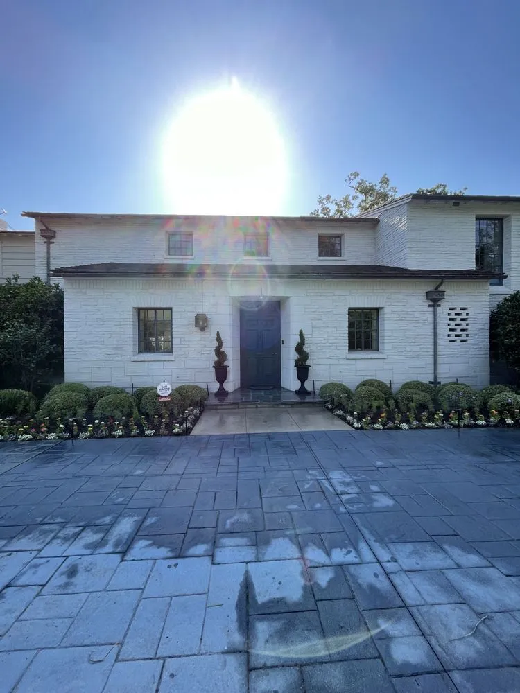 Affordable yard cleanup service for residential properties in Lake Elsinore, CA by Greenway Landscape