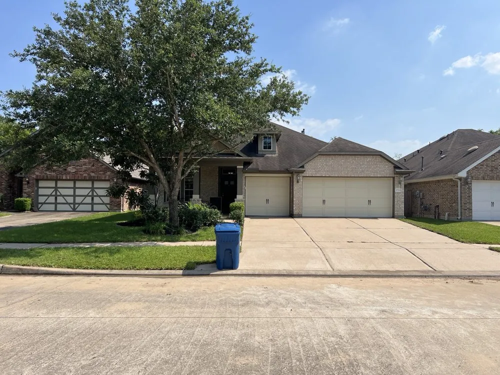 Affordable garden landscaping for residential properties across Humble, TX - Greenway Landscaping & Concrete Services