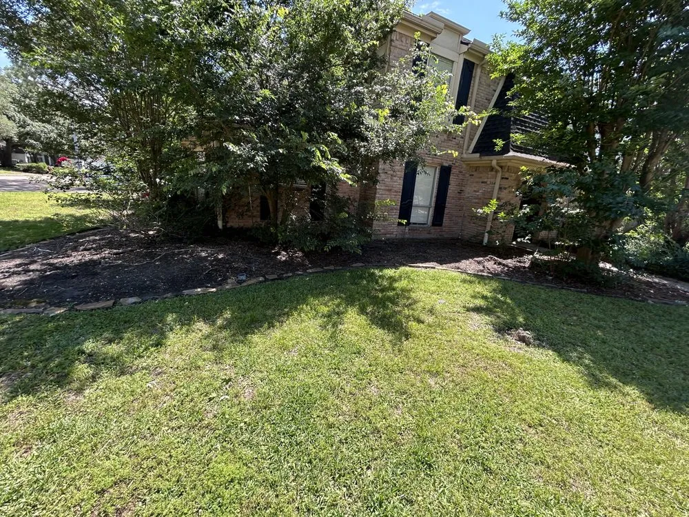 Reliable lawn care service in Humble, TX - Greenway Landscaping & Concrete Services