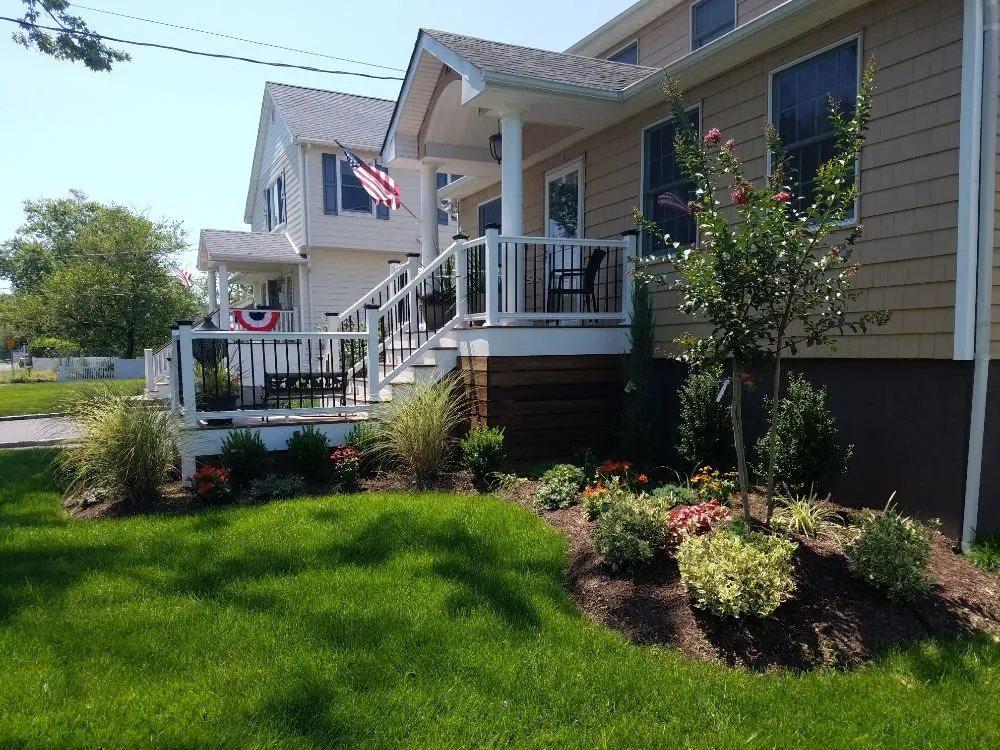 Custom lawn mowing service in Oceanside, NY - Greenway Landscaping & Masonry