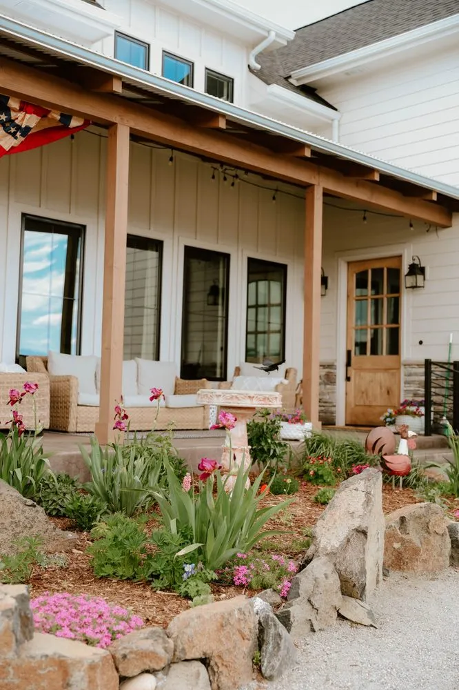 Custom landscape design experts serving Colorado Springs, CO - Greenway Landscaping