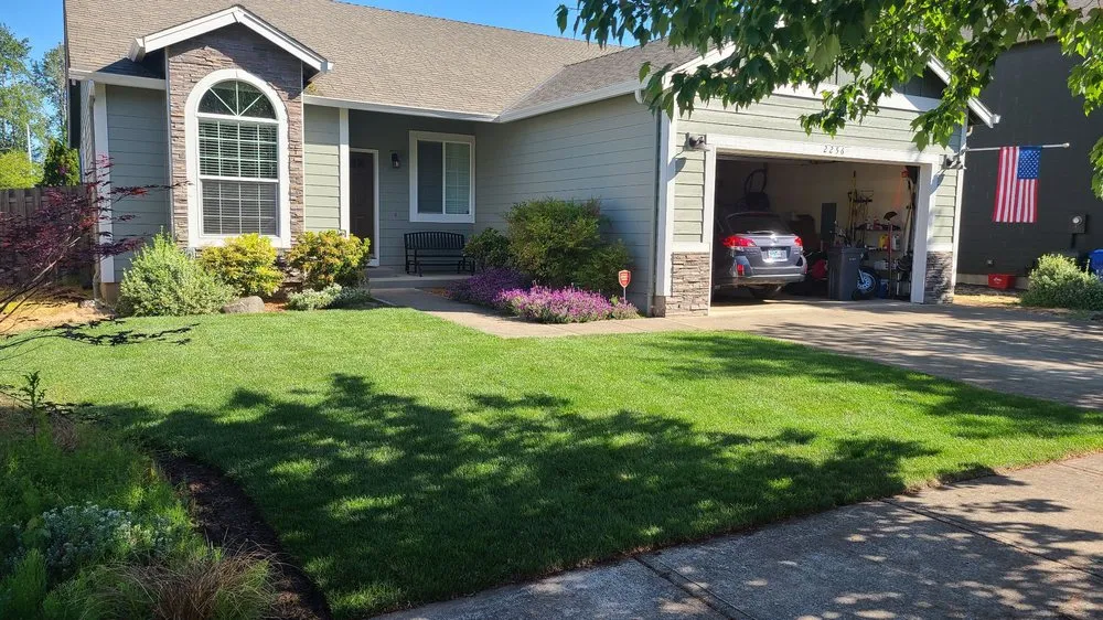 Reliable yard maintenance for beautiful yards across Salem, OR - Greenway Scapes