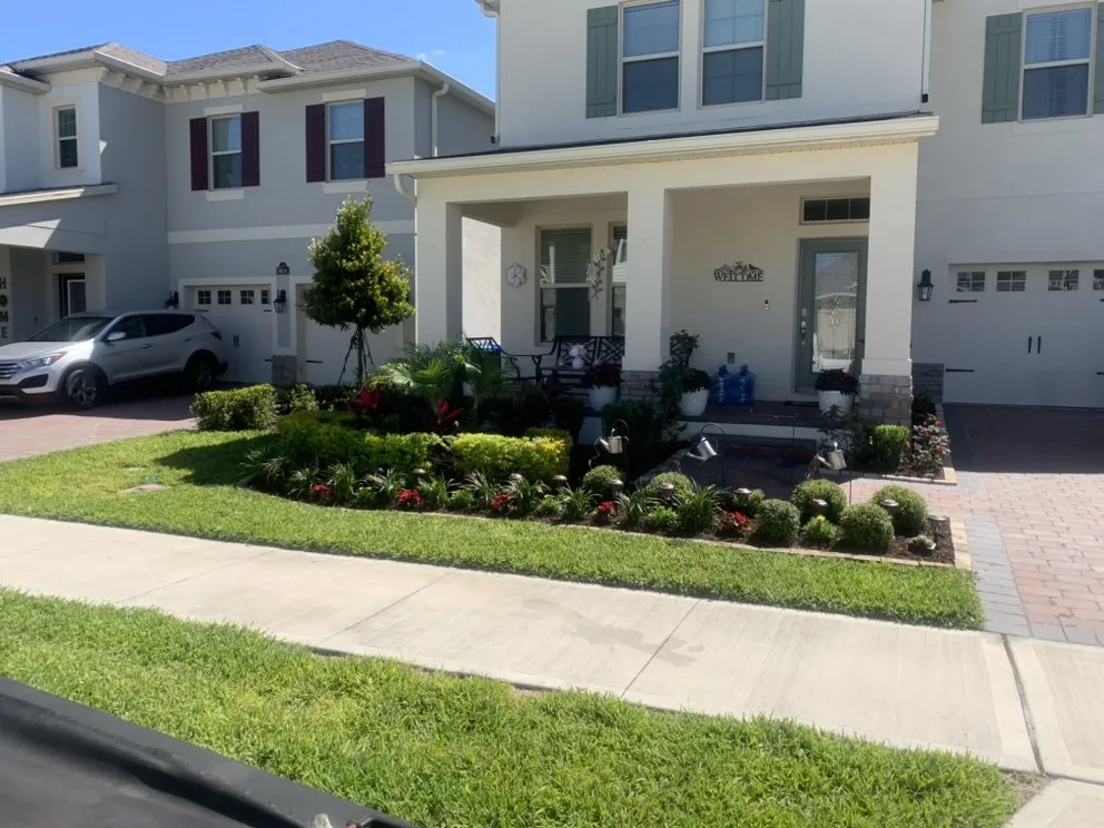 Top-rated garden landscaping in Orlando, FL by Greenway Tree And Lawn Services