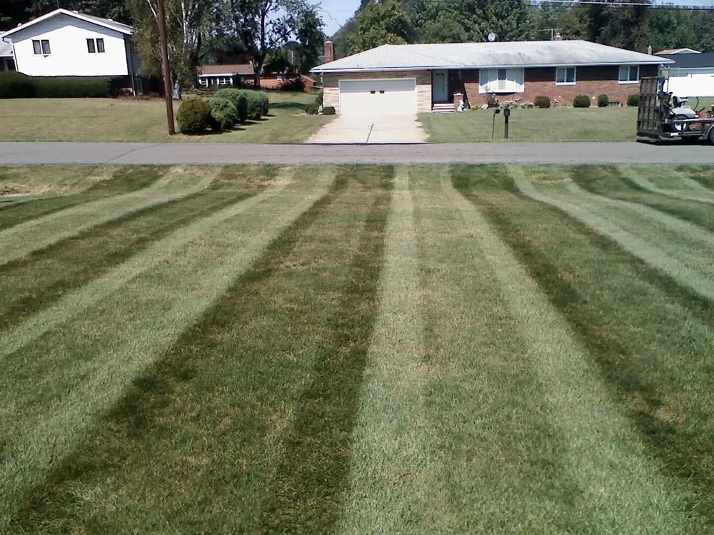 Expert outdoor landscaping in Ravenna, OH - Greenwise Grounds Care