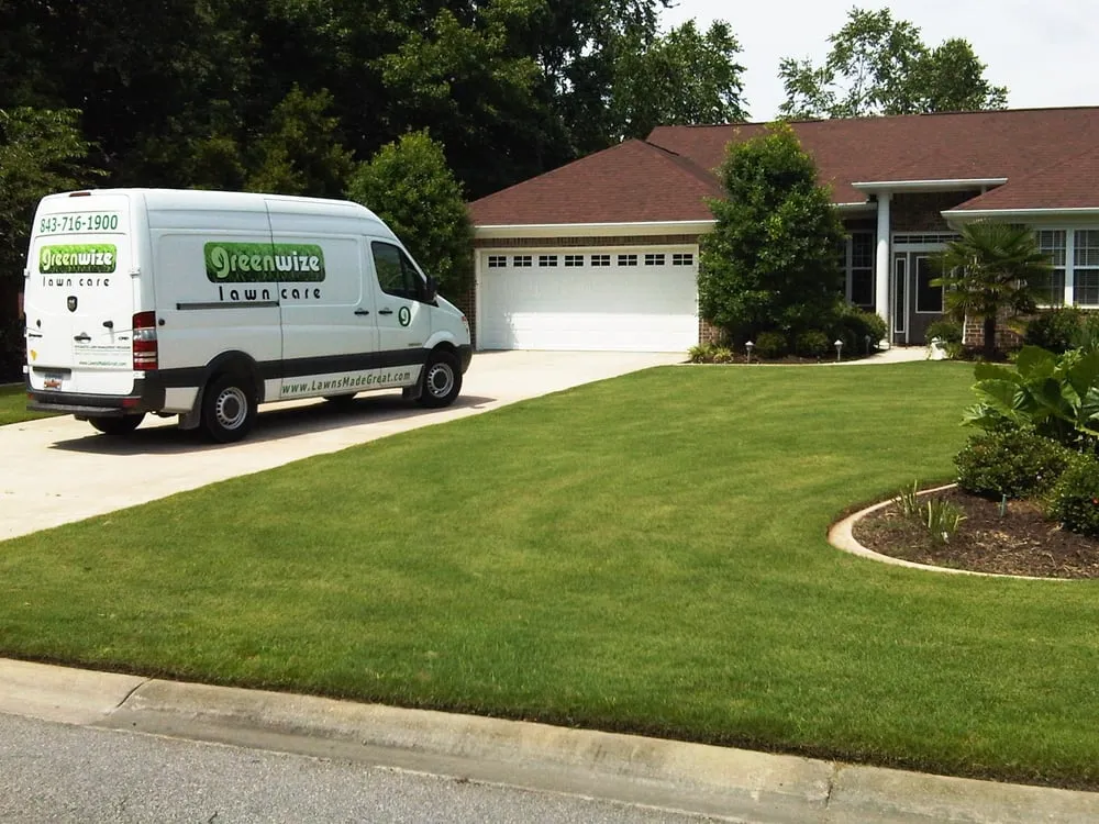 Custom lawn care service experts serving Myrtle Beach, SC - Greenwize Lawn Care