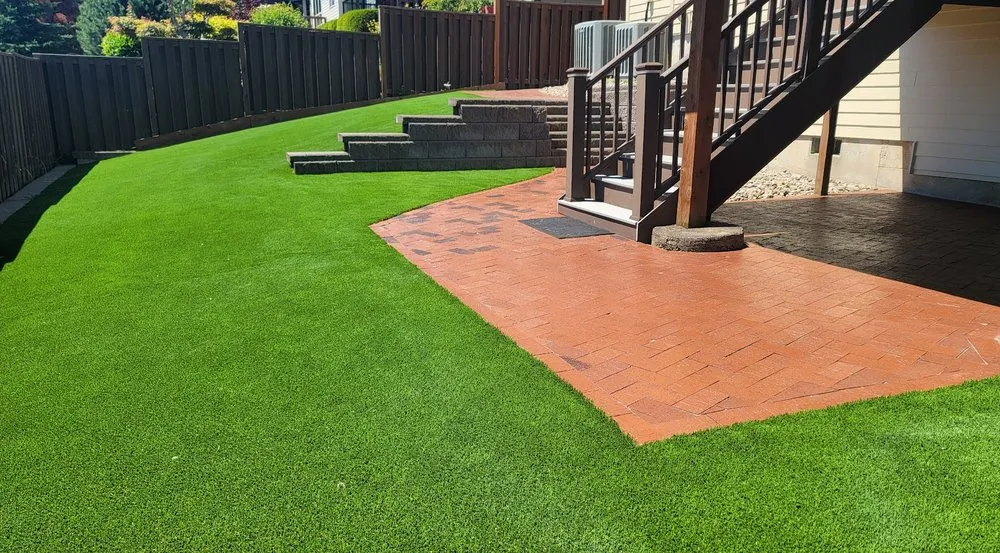 Top-rated garden landscaping in Woodburn, OR by Greenwood Landscape