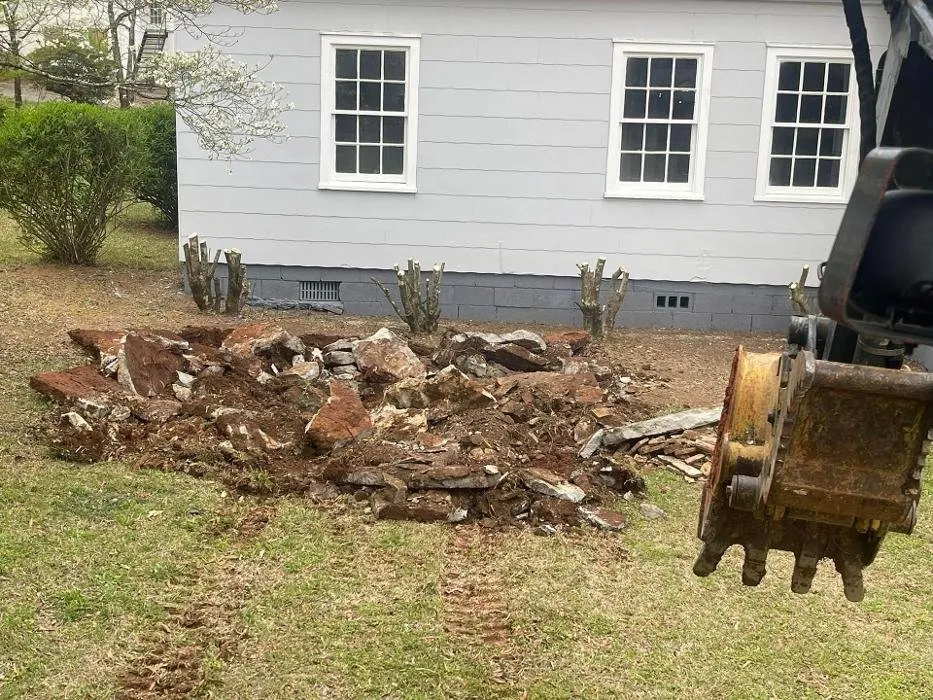 Reliable garden landscaping experts serving Talladega, AL - Greenwood Lawn and Landscape