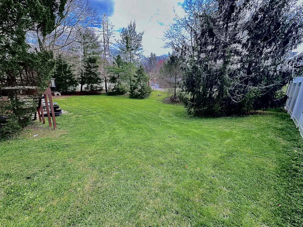 Local outdoor landscaping for residential properties across Ashland, KY - GreenWorks Lawn & Contracting