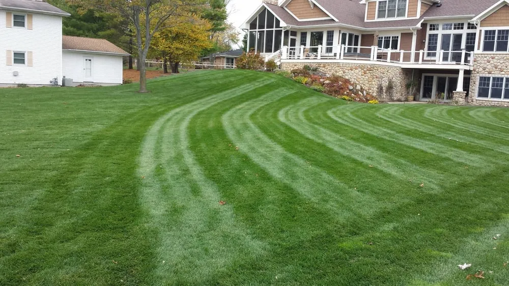 Trusted lawn care service experts serving Pierceton, IN - GreenWorks Lawn Solutions