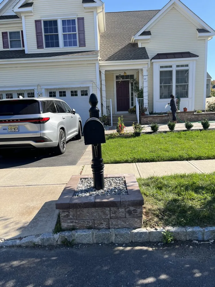 Top-rated lawn mowing service in Ewing, NJ by Greenworld James Landscaping