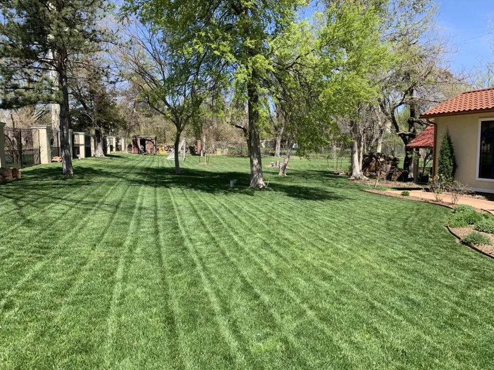 Custom lawn mowing service for beautiful yards in Oklahoma City, OK by Greenworx Lawncare & Landscaping