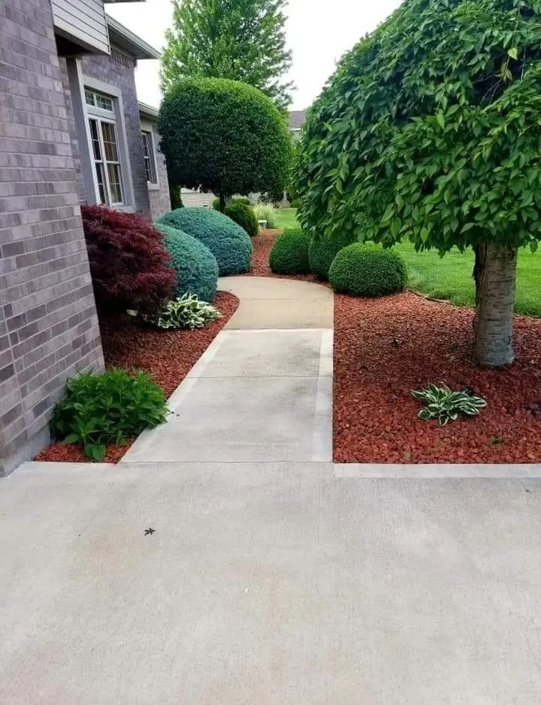 Professional landscape installation in Connersville, IN - Greenworxx
