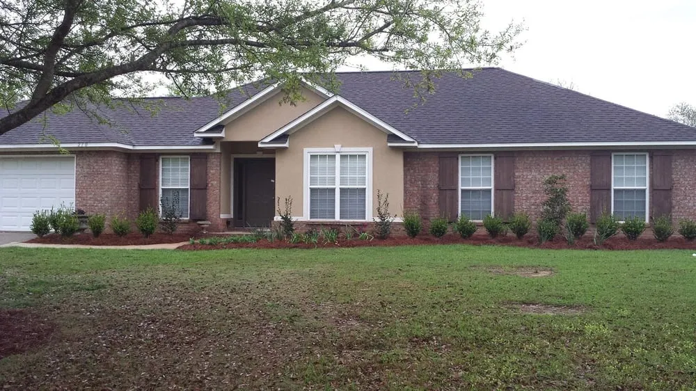 Custom garden landscaping experts serving Fairhope, AL - Greer Gardens