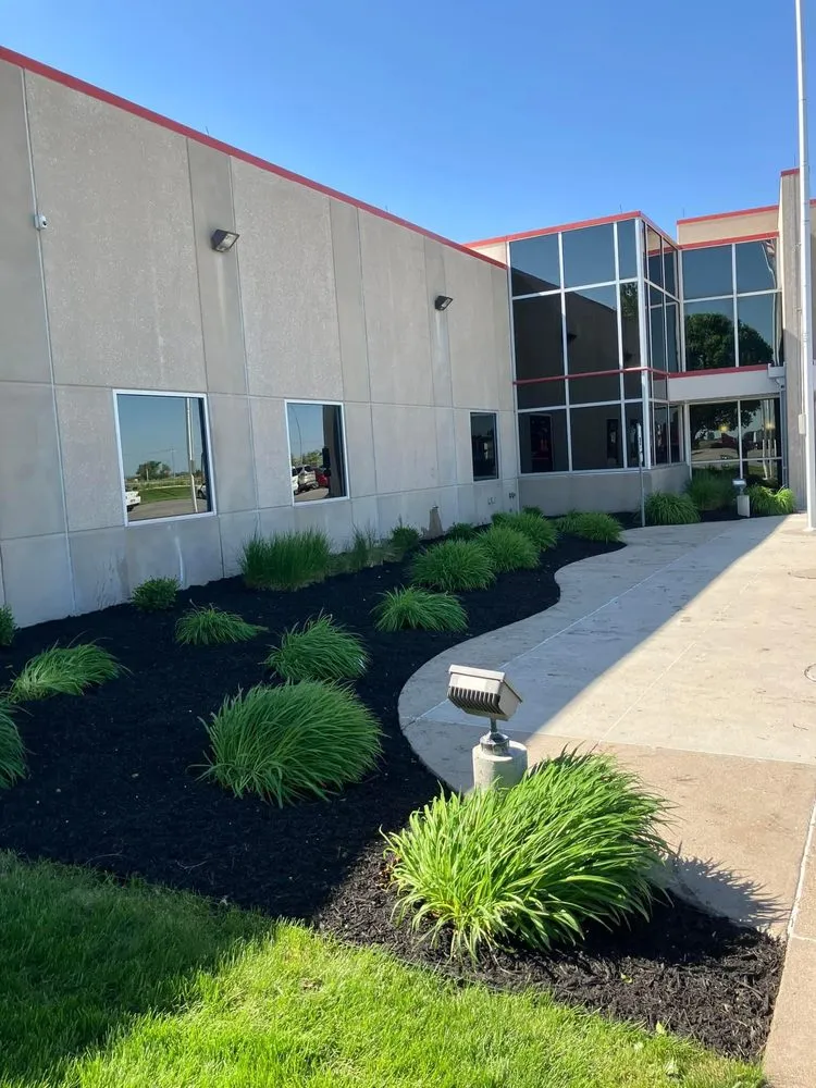 Affordable yard maintenance experts serving Arlington, NE - Grefe Landscaping