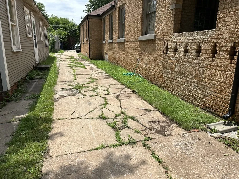 Reliable yard cleanup service in Yukon, OK - Greg & Sons Lawn & Landscape