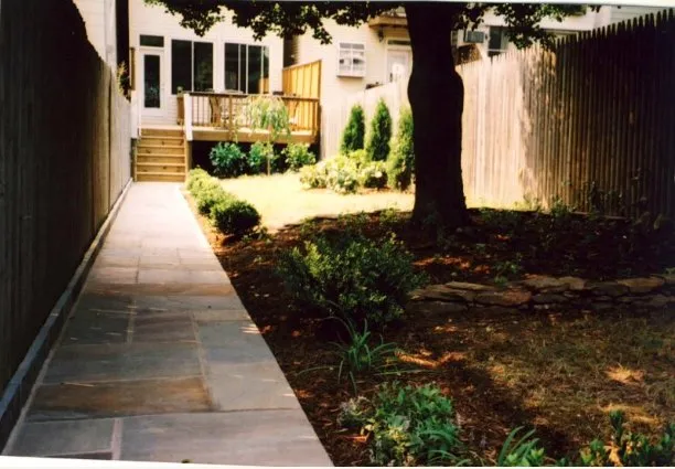 Affordable yard maintenance for homes across Henrico, VA - Gregg's Gardens