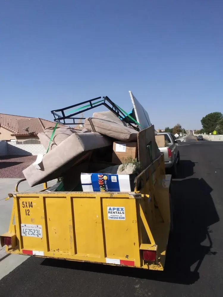 Professional residential landscaping experts serving Hesperia, CA - Greggs Grading And Yard Services