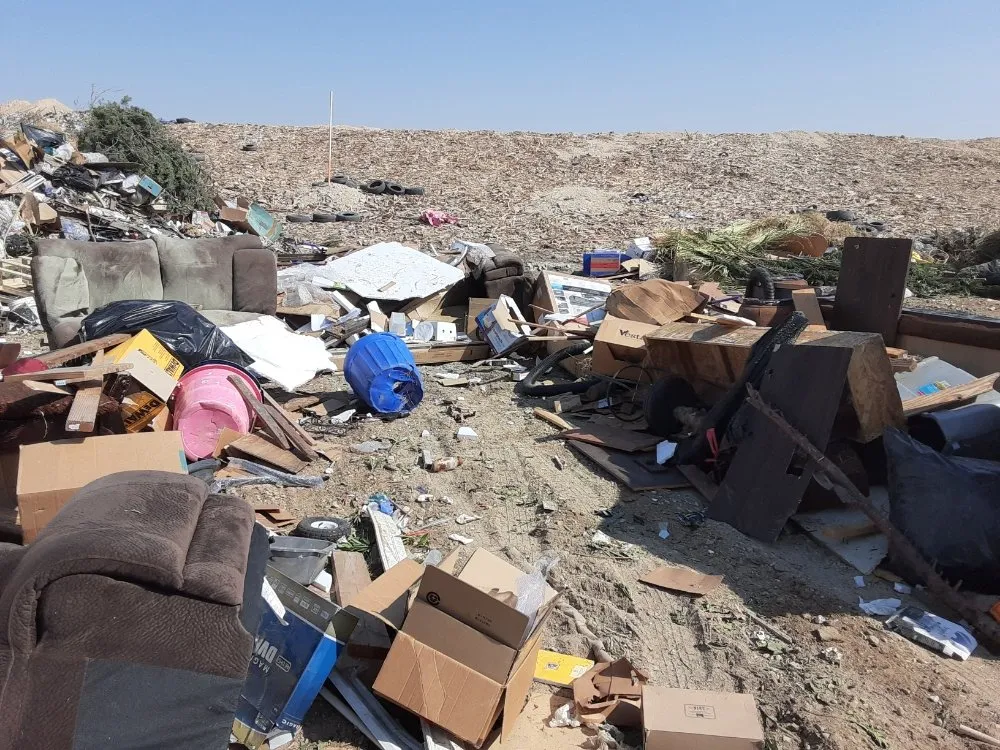 Affordable yard cleanup service in Hesperia, CA by Greggs Grading And Yard Services