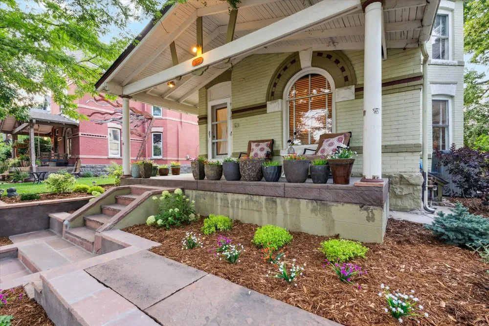 Expert yard cleanup service in Denver, CO - Gregorio Arevalo Landscaping