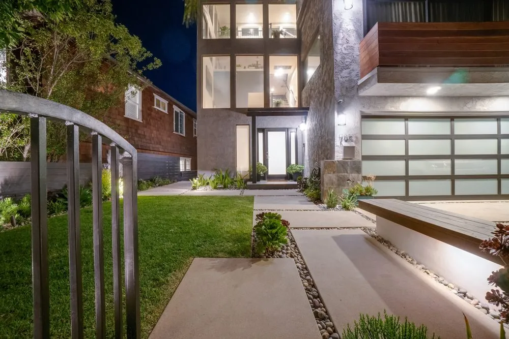 Reliable landscape design in Culver City, CA by Gregory Davis & Associates