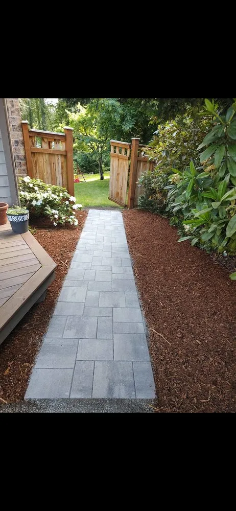 Trusted yard cleanup service experts serving Kenmore, WA - Gregory's Landscaping
