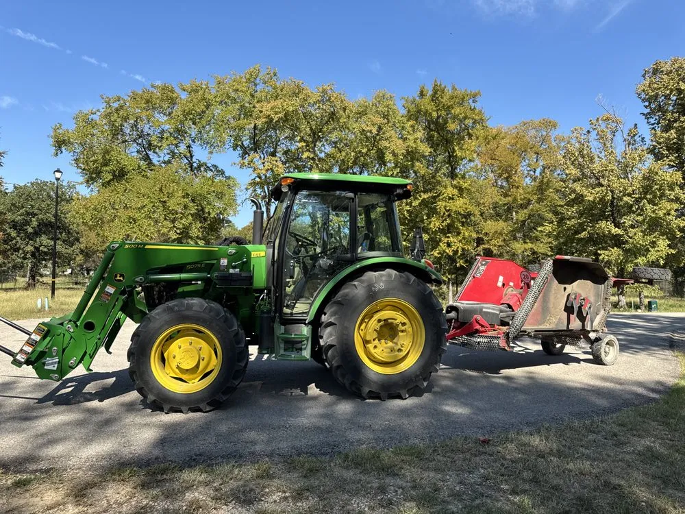 Top-rated landscaping services in Kemp, TX - Greg’s Custom Mowing