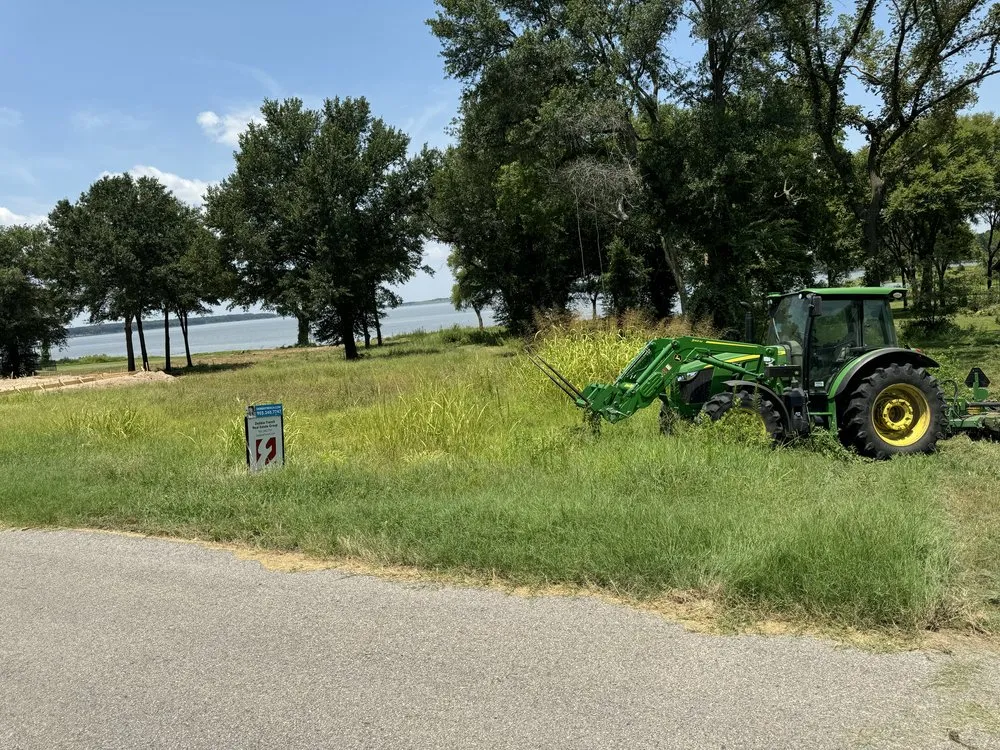 Affordable landscape design experts serving Kemp, TX - Greg’s Custom Mowing