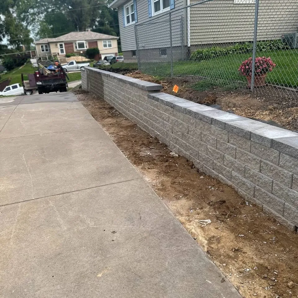 Custom lawn care service experts serving East Moline, IL - Greg's Landscaping And Much More