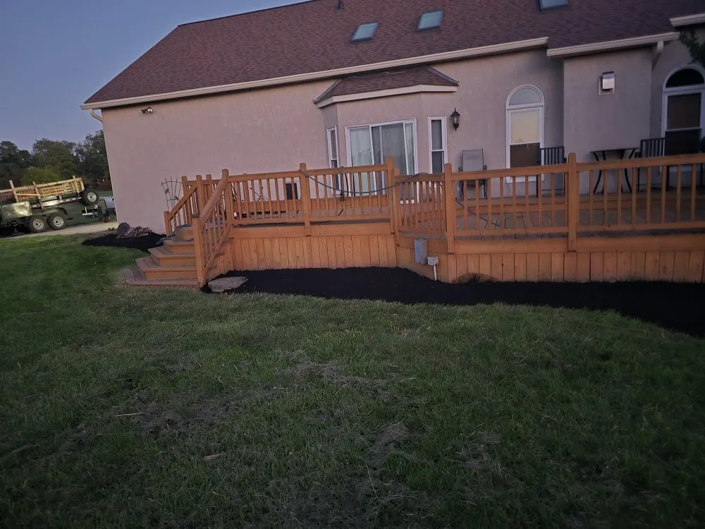 Local yard cleanup service in Obetz, OH by Greg's Way