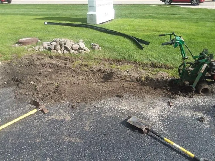 Local landscaping services in Yorkville, IL by Grenlend Lawn Service