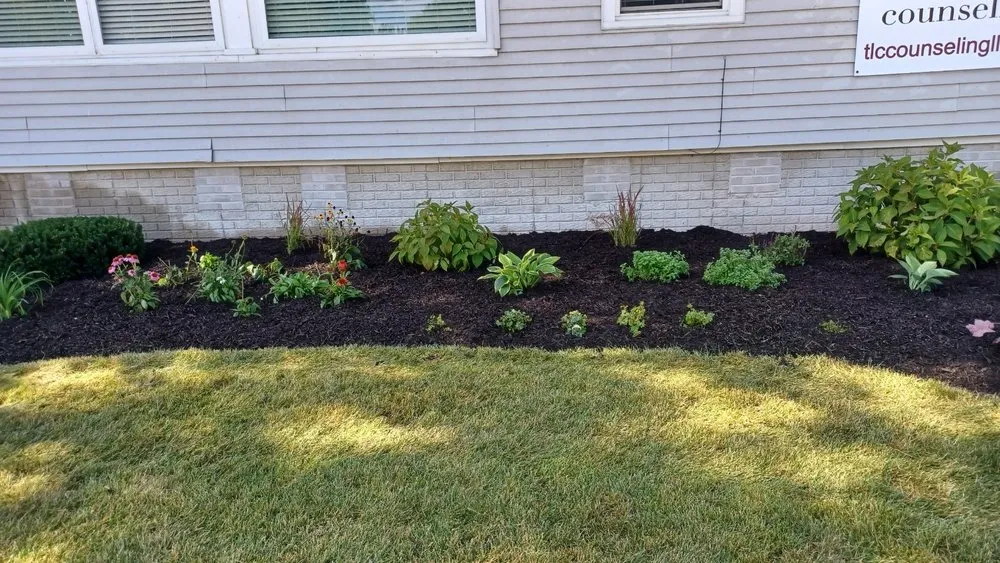 Affordable outdoor landscaping in Yorkville, IL - Grenlend Lawn Service