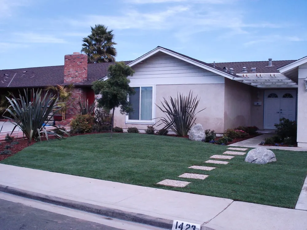 Custom yard maintenance in Leucadia, CA by Gresham Landscape and Design