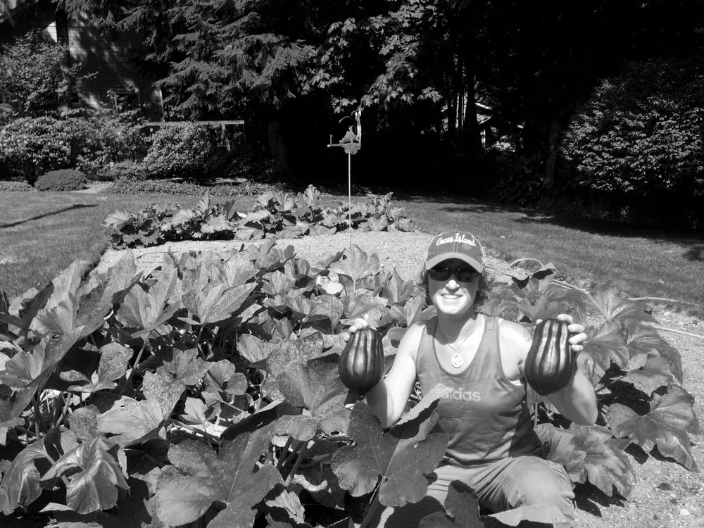 Top-rated lawn mowing service in Lake Forest Park, WA by Grew Up Green