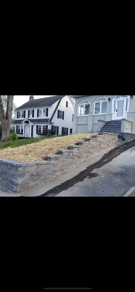 Affordable lawn mowing service experts serving Andover, NJ - Grey Rock Hardscapes